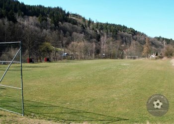 Stadiony zejí prázdnotou - Růžďka