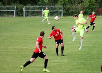 Juřinka smázla v prvním poločase Hrachovec a má naději na finále Valašskomeziříčské ligy