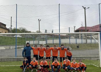 Duel našich partnerských klubů starších žáků ve prospěch Lidečka. V krajské soutěži dorostu opačné výsledky Lidečka a VKK