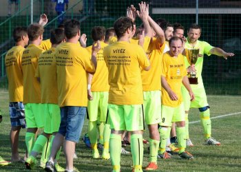 Kanárci na pátý pokus zvládli penalty a na závěr podzimu mají první výhru