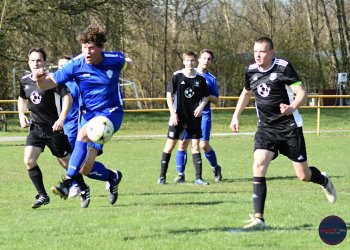 Ajax uvítal klíčové navrátilce Trochtu se Sucháčkem. Leskovec musel nasadit tři brankáře