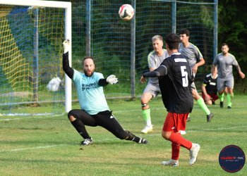 Skvělá reakce Huslenek. Ajax měl ale pořádně ostré drápy