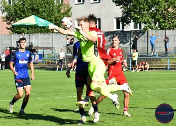 Na hřiště šli za Vsetín proti Třinci válečníci a po zápase z nich byli po zásluze odměnění veteráni