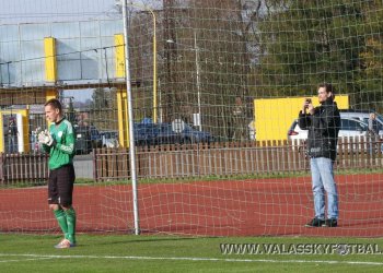 Dobrá práce brankářského týmu Valašského Meziříčí v čele s Michalem Petruželou je sledována i zvenčí