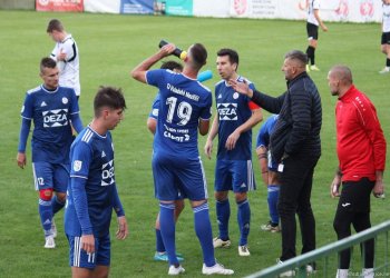 Vítězná premiéra trenéra Maliny u fotbalistů Valmezu. Výhru v Holici trefil Gomola
