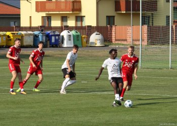 Divoká přestřelka ve Slavičíně: Všechovice dvakrát dotahovaly, obrat režíroval dvougólový Gorip