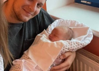 Velká gratulace z Valašského Meziříčí a Krhové. Lukáš Bayer se stal hrdým otcem