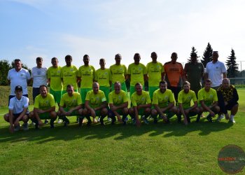 Lhotka o bod před Valašskou Bystřicí. V čele střelců Luboš Hadvičák