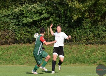 Adepti na cenu fair play okresního přeboru viděli tři červené karty. Jarcová má první výhru