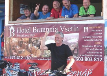 Ze zlatého archívu valašského fotbalu - Valašský Ferguson Jaroslav Kulhaj je ve Lhotě u Vsetína třináct let!