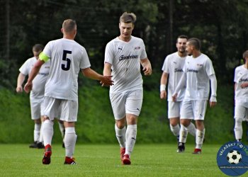 Loučku poslal k bodům dvougólový Valaska. Posílená rezerva Krhové byla dobrým soupeřem