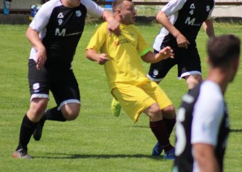 Rezerva Valašských Příkaz rozhodla v Loučce kvalitou prvního poločasu. Baránek pak utnul zápas