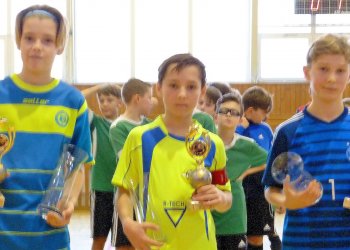 Foto č. 2 - Mladší žáci Rožnova vyhráli Zimní ligu Ládi Štěpána