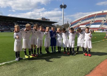 Foto č. 1 - Parádní výlet meziříčské U 8 na Sigmu Olomouc