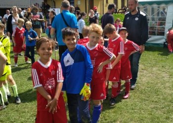 Foto č. 2 - Druhé místo mladší přípravky na turnaji v Jarcové
