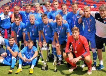 Foto č. 1 - OSMNÁCTKA VYHRÁLA TURNAJ V POLSKU