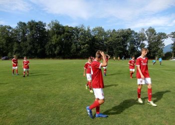 Foto č. 4 - Divoká remíza Valmezu U 17 v generálce na novou sezonu