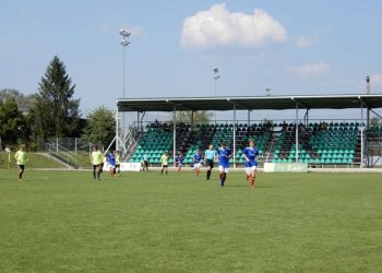 Foto č. 5 - U 17 Valmezu těsně padla v Karviné