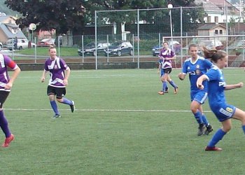 Foto č. 4 - Fialky na úvod MSFL podlehly Jihlavě
