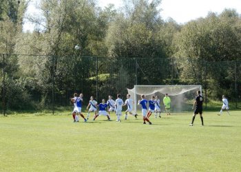 Foto č. 2 - A zase rozhodl o bodech meziříčské U 17 Veselý