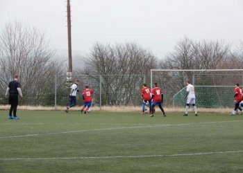 Foto č. 3 - Ve Valmezu začíná řádit i třetí Vrána. Jindřich byl vidět v dresu U 17 proti Frenštátu