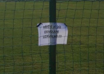 Foto č. 2 - Stadiony zejí prázdnotou - Ratiboř