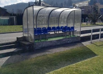 Foto č. 2 - Stadiony zejí prázdnotou - Karolinka