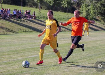 Foto č. 2 - Slavista Petr Jasoněk nezanedbává povinný spánek po obědě