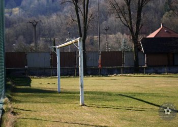 Foto č. 1 - Stadiony zejí prázdnotou - Janová