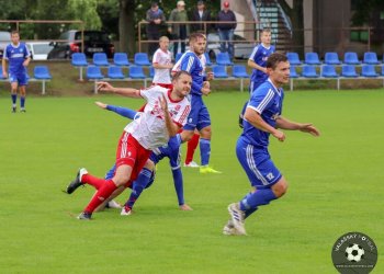 Foto č. 4 - Valmez zapomněl ve Všechovicích ve druhém poločase hrát fotbal a Tatran mu nasázel kupu branek