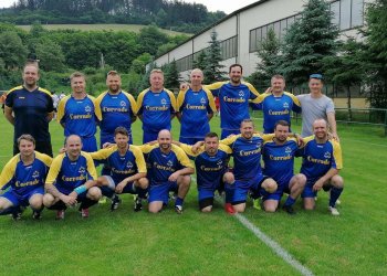 Foto č. 5 - 12. ročník Memoriálu Jiřího Hnátka vyhráli staří páni Valašské Polanky