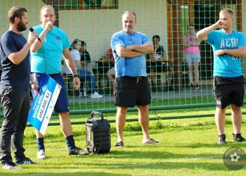 Foto č. 5 - Radek Nohavica převzal šek na 600 000,- Kč