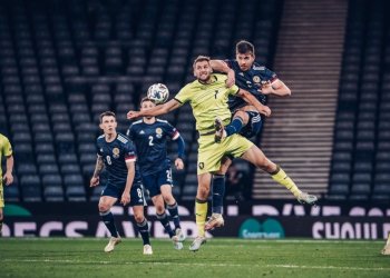 Foto č. 1 - PŘÁL BYCH TO KAŽDÉMU FOTBALISTOVI, JE TO SPLNĚNÝ SEN, ŘÍKÁ TOMÁŠ POZNAR