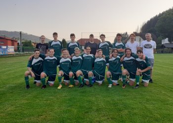 Foto č. 1 - Představuje se finalista Valašské dorostenecké ligy z Ratiboře