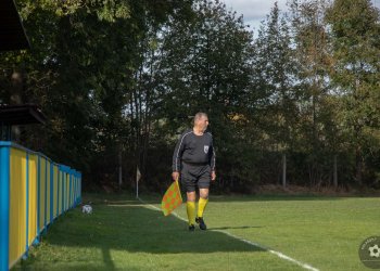 Foto č. 4 - Za Lhotku pálily choryňské posily. Odnesla to Krhová B