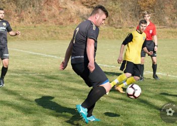 Foto č. 4 - Tygrům doma dolovali bod proti Liptálu zkušení bardi Filgas se Šťastným