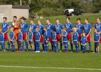 Foto č. 2 - Výborný podzim v divizi. Naši zástupci se seřadili těsně za pódiem