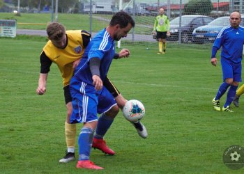 Foto č. 1 - Hráč podzimu III. třídy skupiny A Radim Jakeš z SD Janová/Leskovec B honil na podzim úspěšně dva zajíce