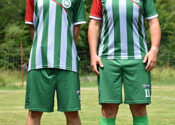 Foto č. 1 - Jarcová korunována za mistra III. třídy bezbrankovou remízou v Lužné