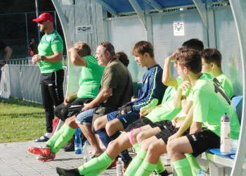 Foto č. 1 - Výborné druhé místo okresní U 17 na turnaji ve Zlíně