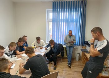 Foto č. 4 - VPR OFS Vsetín - probíhá pravidelné vzdělávání rozhodčích
