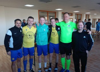 Foto č. 1 - Naši rozhodčí na Memoriálu Ivana Šimona v Uherském Hradišti