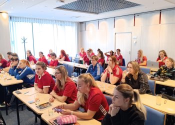 Foto č. 1 - Michaela Mikuláštíková se zúčastnila celorepublikového semináře rozhodčích