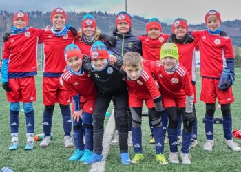 Foto č. 3 - Skvělý vstup meziříčských dorostenců do mistrovského jara. Nezaháleli ani mladší kolegové