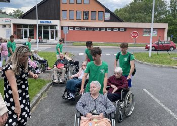 Foto č. 1 - Není to jen o fotbale. U17 Valmezu na Adraběhu 2024