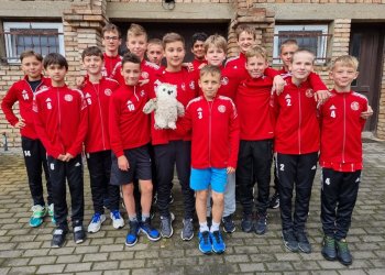 Foto č. 1 - Meziříčská U13 na parádním mezinárodním turnaji Frank Logistic CUP