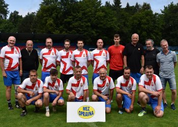Foto č. 5 - Benefiční turnaj firem O pohár starosty zakončil úspěšnou sezonu Fastavu Vsetín