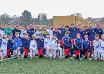 Foto č. 1 - Den mládeže partnerských klubů Valašské Meziříčí a Baník Ostrava z pohledu U13 Valmezu