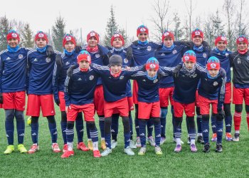 Foto č. 1 - Meziříčská U13 si proti slovenskému soupeři s chutí zastřílela