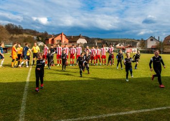 Foto č. 2 - Lidečku přinesli štěstí osvědčení střelci a také společný nástup s přípravkou